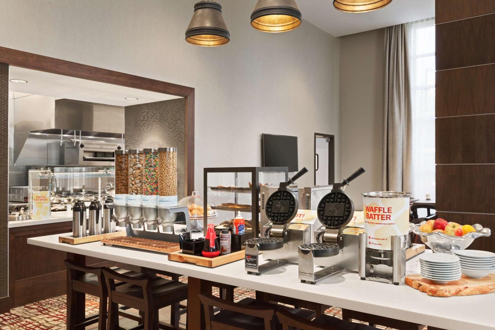 Hilton Garden Inn Charlotte Southpark Esterno foto
